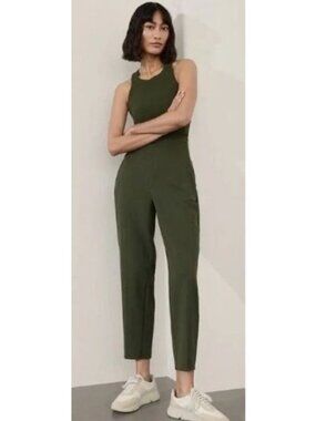 Athleta Endless Green High Rise Tapered Travel Pant-sz 6